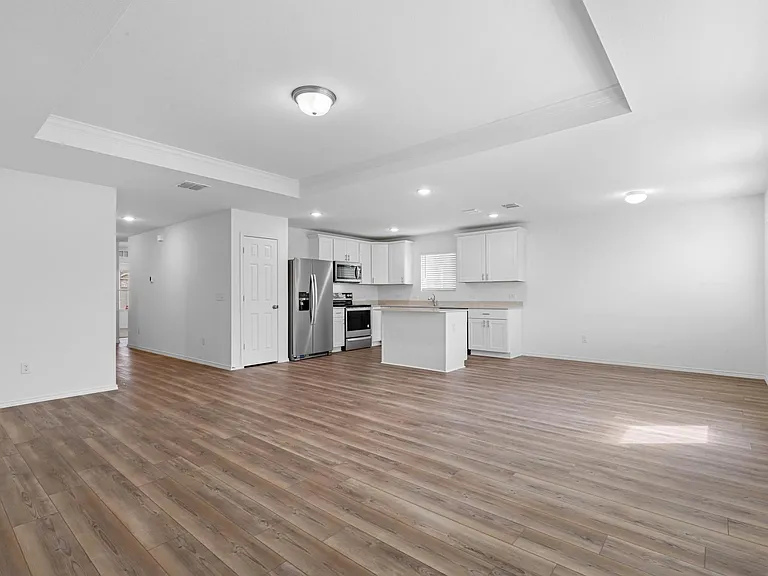 4433 Benham Dr — Photo 5