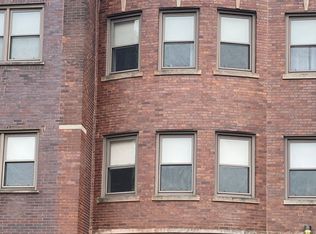 1521 E 65th St APT 2F, Chicago, IL 60637