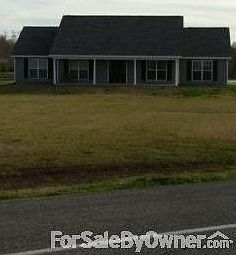 Front view coming from Labadieville