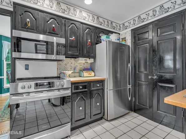 6 Berkeley Square, Brielle, NJ 08730