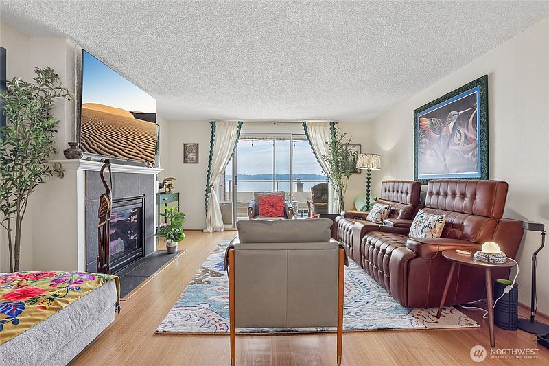 5th image of 10203 47th Avenue SW #B3