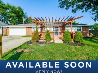 585 Cedarwood Rd, Columbus, OH 43207