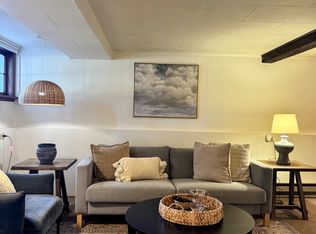 422 1/2 N 46th St, Seattle, WA 98103