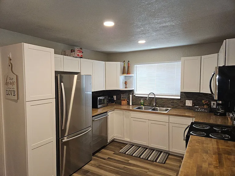 2341 Jonquil Way — Photo 5