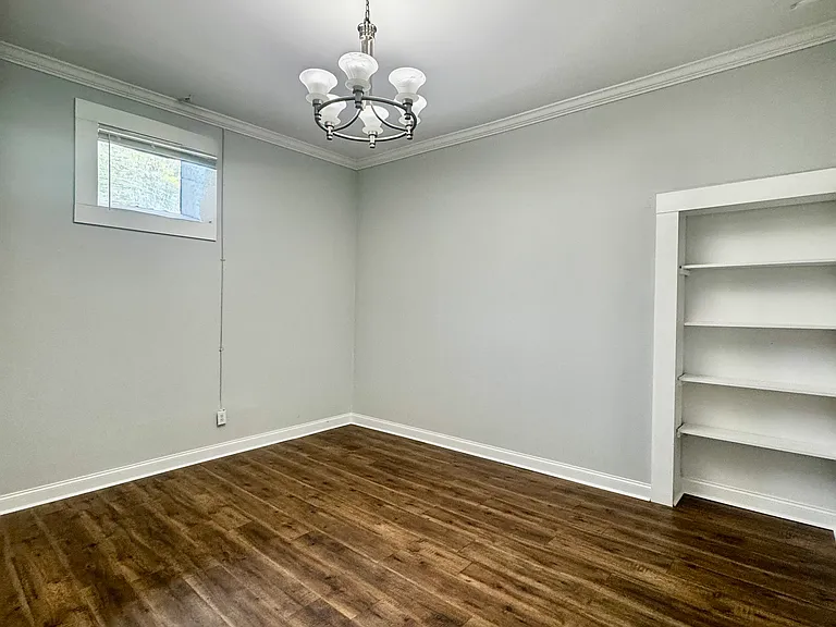 502 S Center St #C — Photo 6
