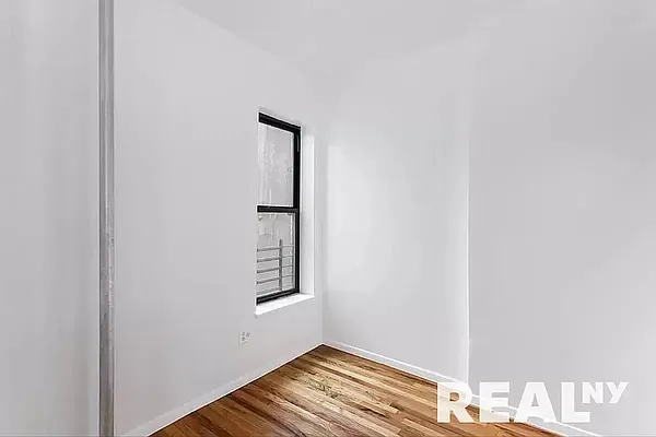 Rented by REAL New York | media 10