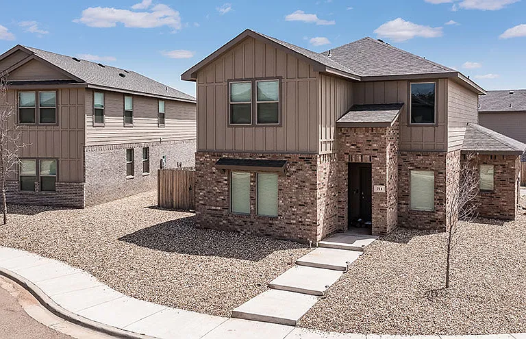 Patterson Pointe — Photo 1