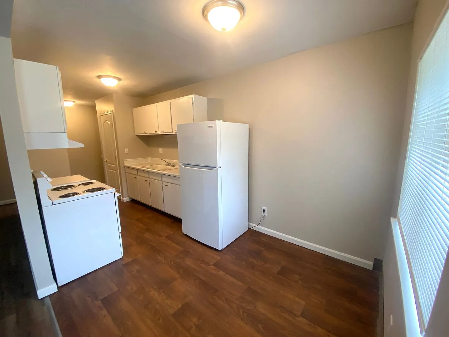 Peoria Flats - New Mgmt - New Name - Fresh Upgrades — Photo 4