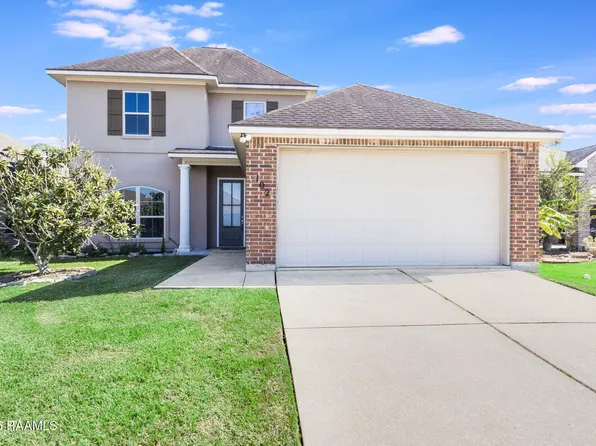102 Ace Ln, Lafayette, LA 70506