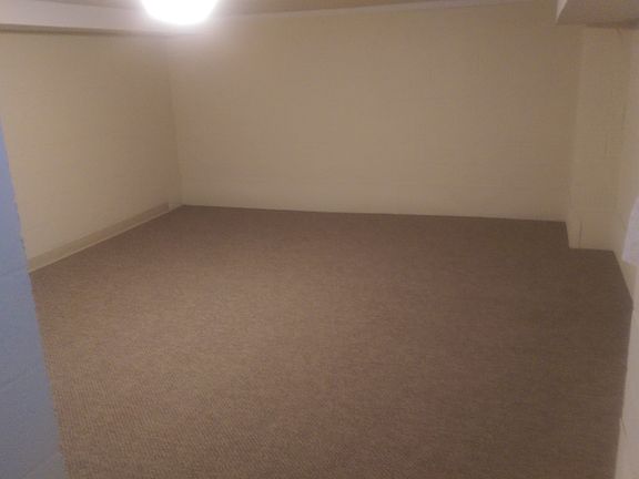 3rd image of 39591 Penny Ln