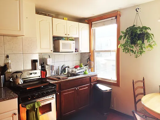 Rented by Stewart Harrison LLC | media 10