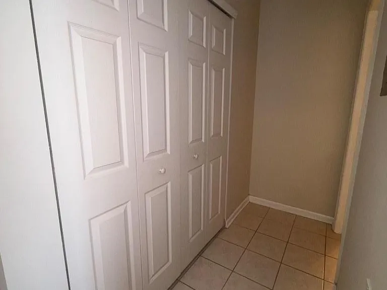 4201 Cleveland Ln — Photo 13