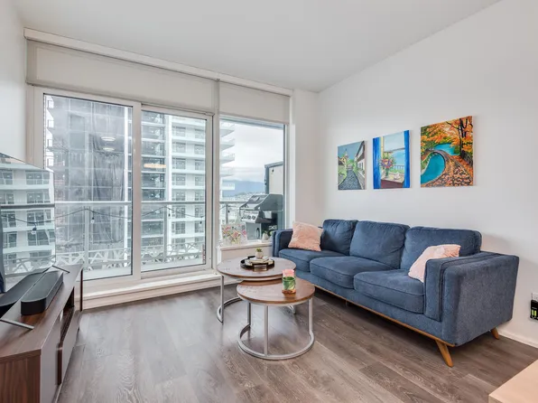 4510 Halifax Way #4212, Burnaby, BC V5C 0K4