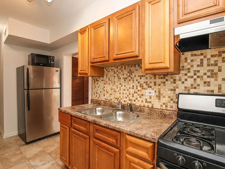 3124 N Kimball Ave #G — Photo 5