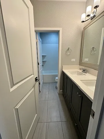 1410 S Maya Way — Photo 3