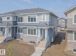 17664 69a St SW, Edmonton, AB T6X 0S5