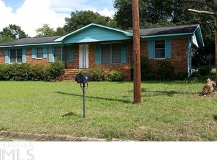 5806 6th Ave, Eastman, GA 31023