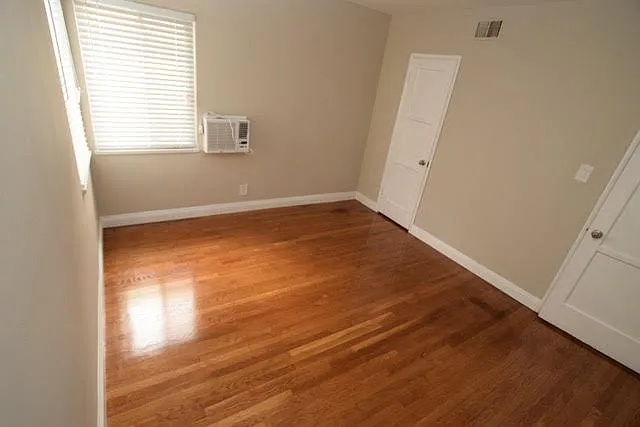 OCC - Palm View Apartments — Photo 18
