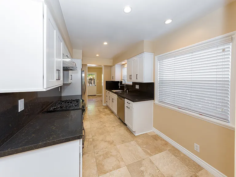21441 De La Osa St — Photo 5