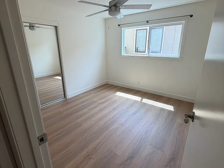 1145 Washington Ave #2 — Photo 8