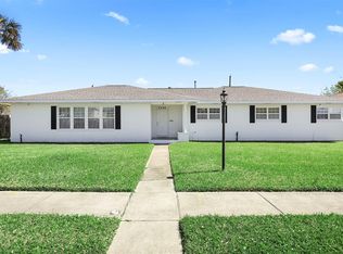 2206 Wimcrest St, Galveston, TX 77551