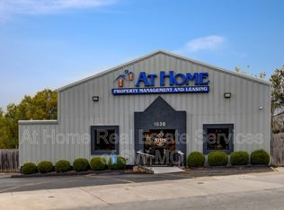 1630 W Walnut St, Springfield, MO 65806