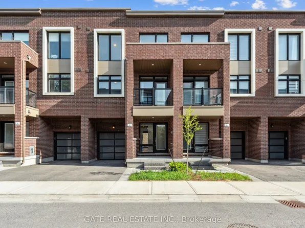 27 Moneypenny Pl, Vaughan, ON L4J 0K9