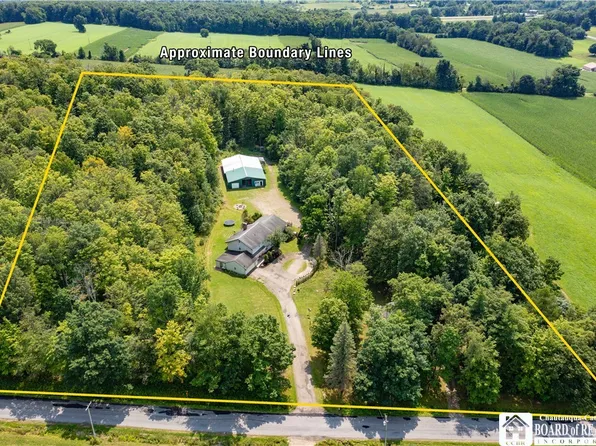 3543 Moon Rd, Jamestown, NY 14701