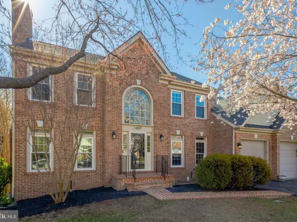 8497 Silverview Dr, Lorton, VA 22079