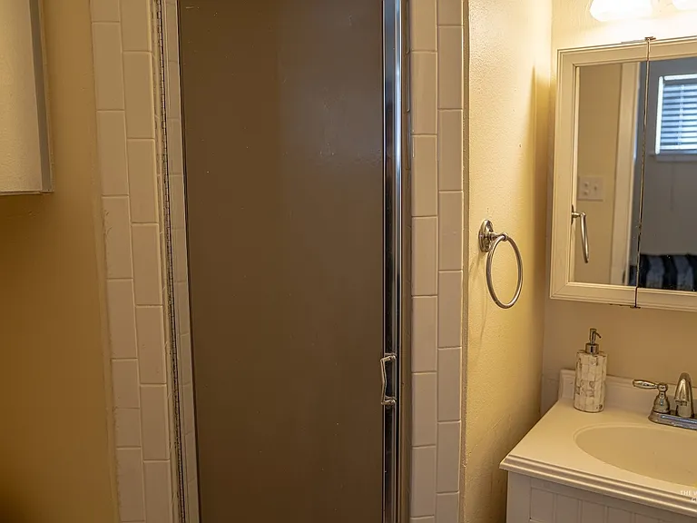 West Campus Flats — Photo 37