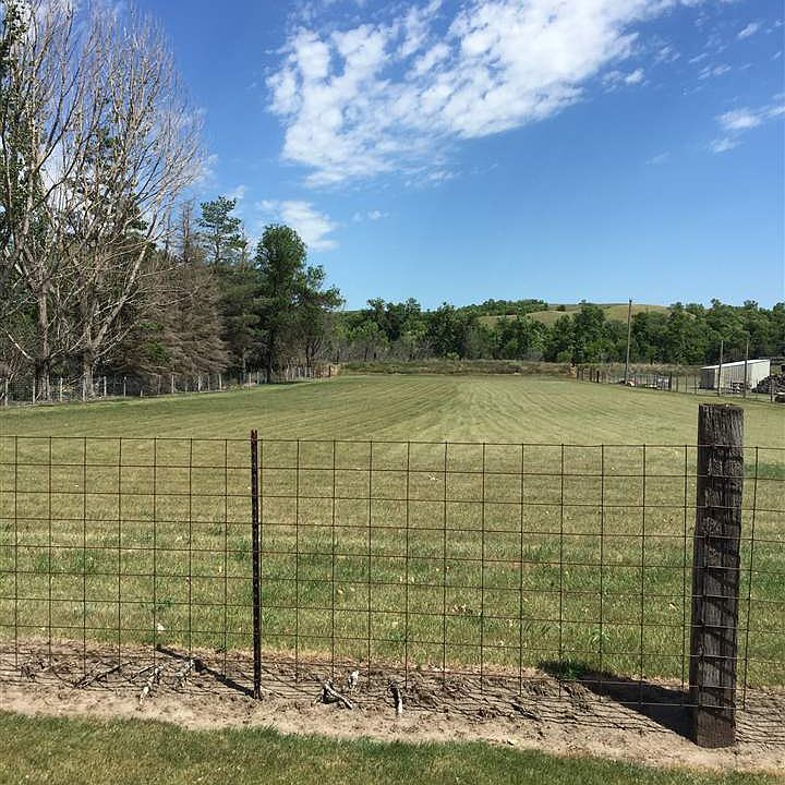 2nd image of 11 River Rd