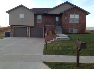 3860 Riley Ct, Jefferson City, MO 65109