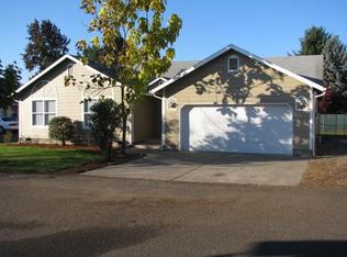 480 Boardwalk Pl, Cottage Grove, OR 97424