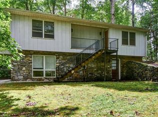 27 Heatherly Dr, Candler, NC 28715
