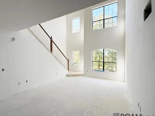 6765 Corporate Blvd APT 8102, Baton Rouge, LA 70809