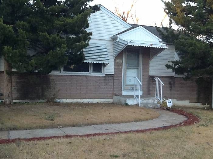 1st image of 9757 Royalton Ct