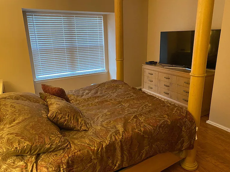 431 Dorchester Way — Photo 19