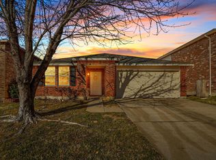 1713 Baxter Springs Dr, Justin, TX 76247