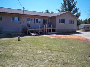 15695 16th Rd, Garden, MI 49835