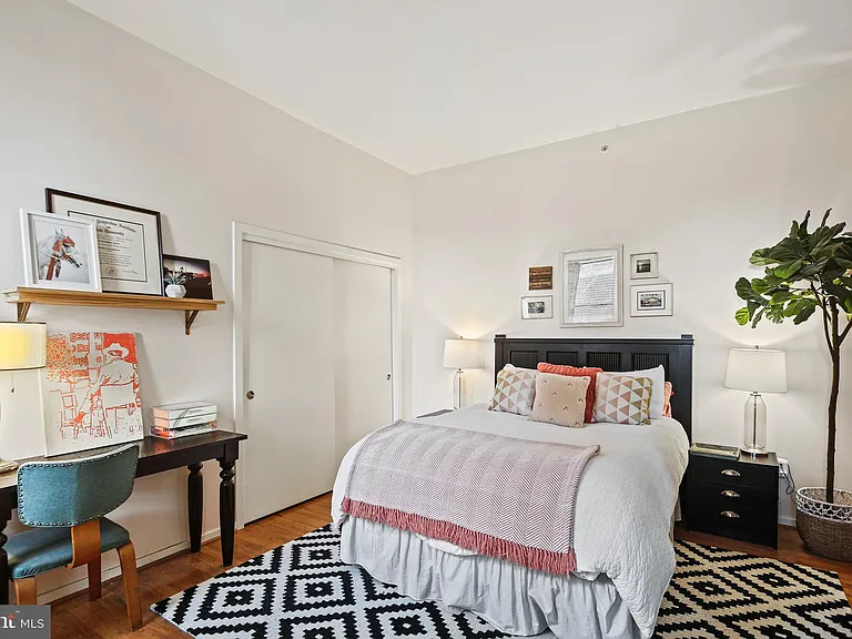 1211 Light St #308 — Photo 4