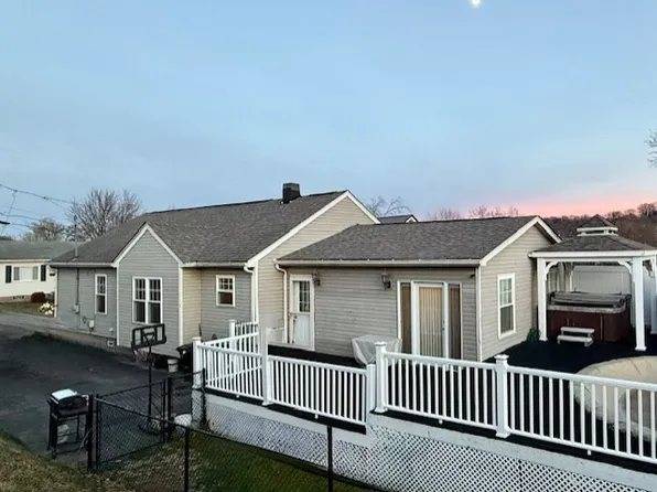 141 Beech St, Aliquippa, PA 15001