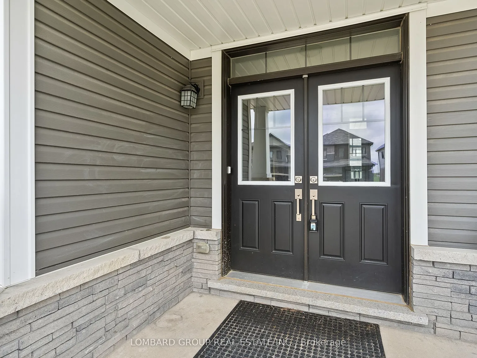 4 bed, $2,999 — Photo 3