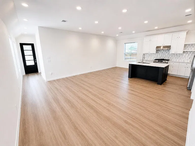 15520 Sunset Maple Ct — Photo 4