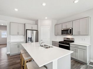 1010 Goldenrod Trl, Waconia, MN 55387