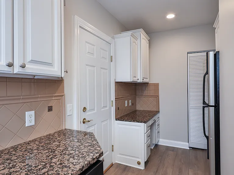 7556 Parkdale Ave #3 — Photo 8