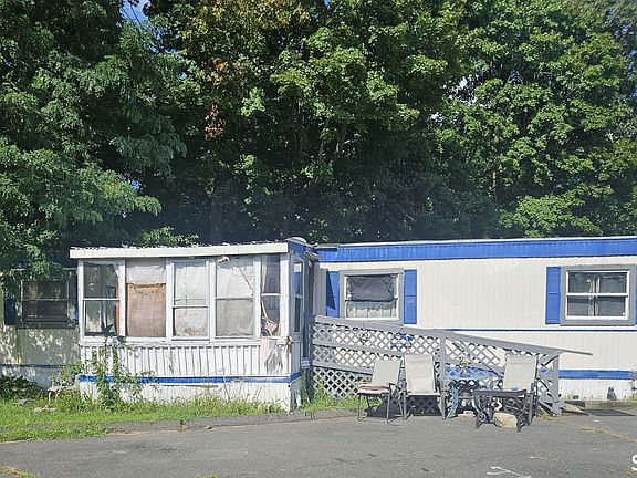 3rd image of 482 Broad Street LOT 52