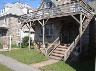 91 Boston Post Rd APT B, Waterford, CT 06385