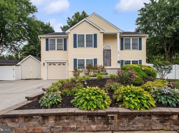 429 Taney Dr, Taneytown, MD 21787