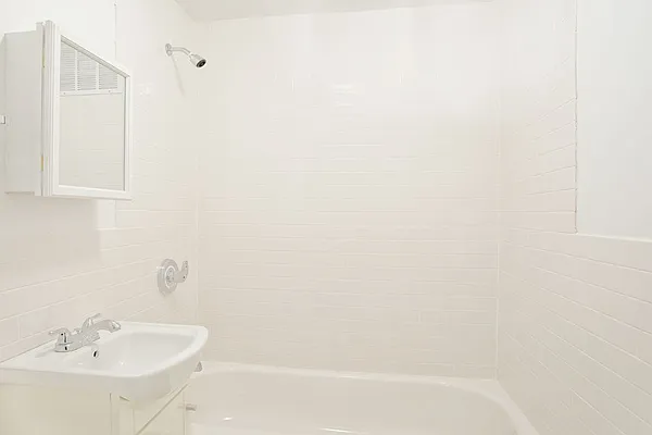 Rented by REAL New York | media 15