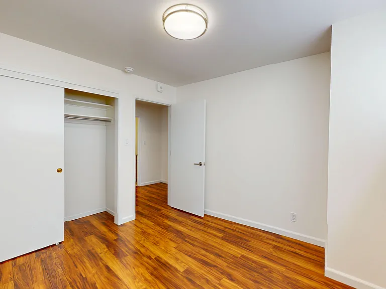 2642 Greenwich St #102 — Photo 18